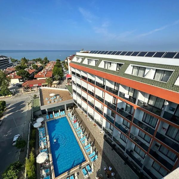 Side Golden Rock - zdjęcie 4