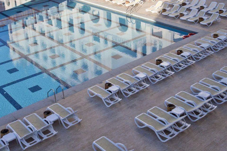 Side Premium by OZ Hotels - basen