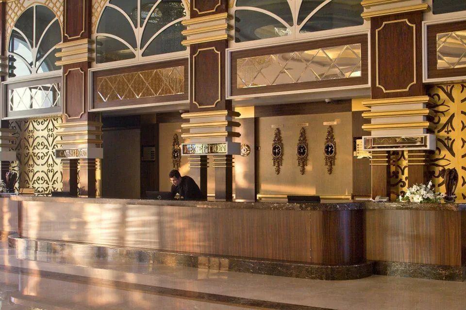 Side Premium by OZ Hotels - recepcja / lobby