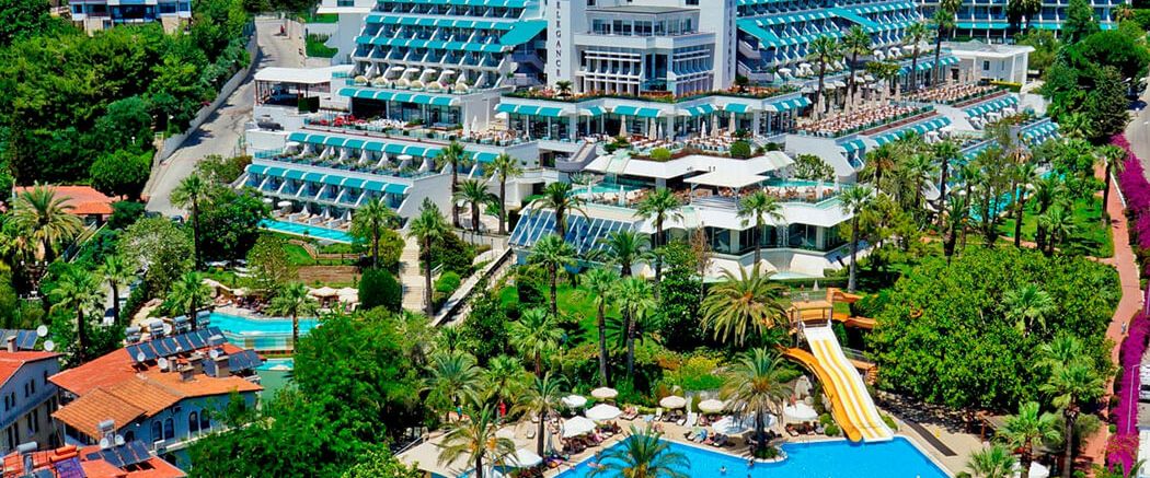 obiekt, teren hotelu