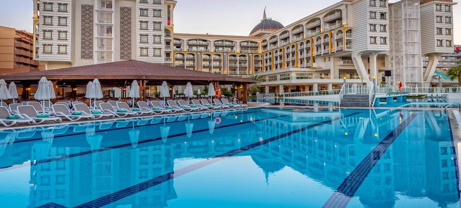 Kirman Sidera Luxury & Spa