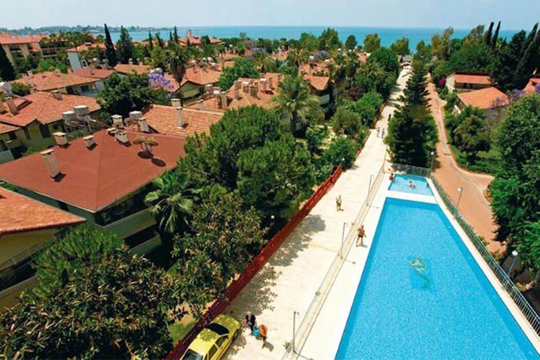 teren hotelu, basen