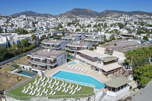 Smart Stay Beach (ex. Eken Resort)