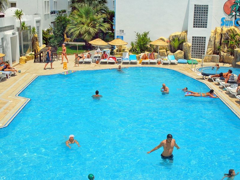 Sun Club