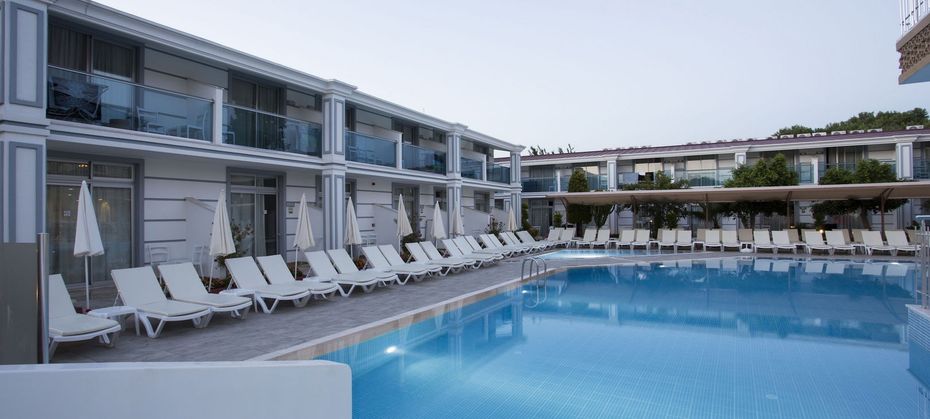 Sun Club Side