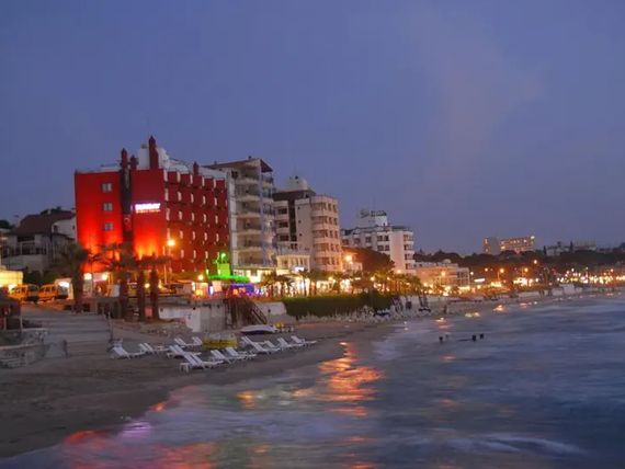 Sunday Beach