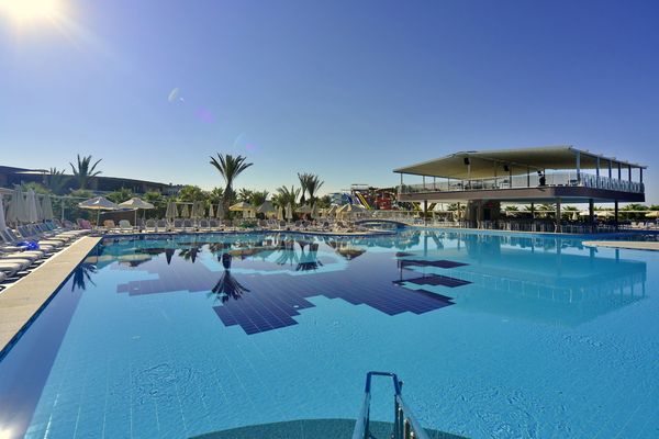 Sunmelia Beach Resort Spa