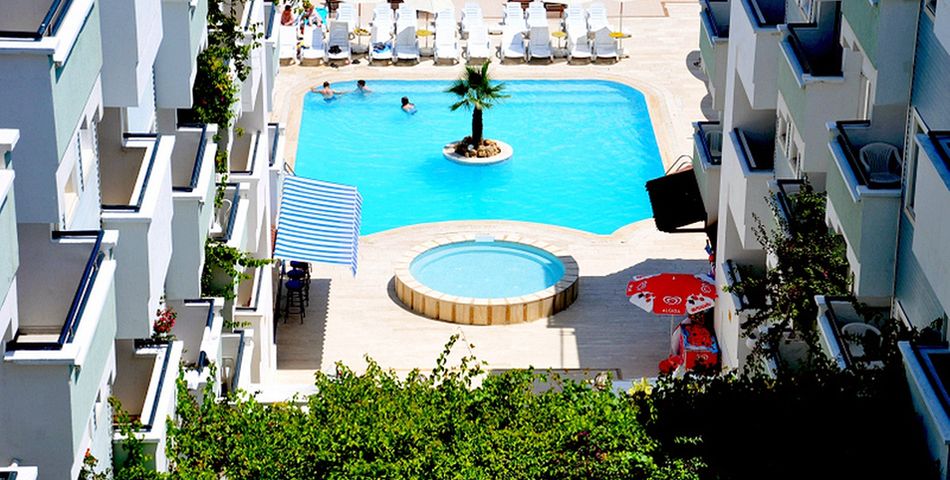 teren hotelu, basen