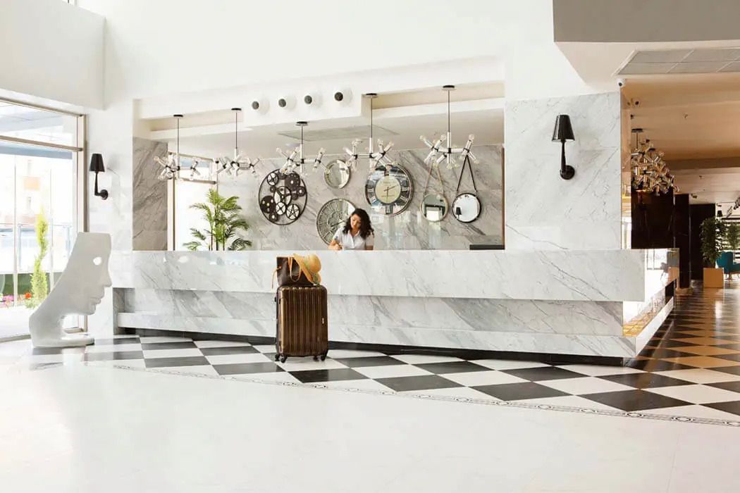 Sunprime C-Lounge - recepcja / lobby