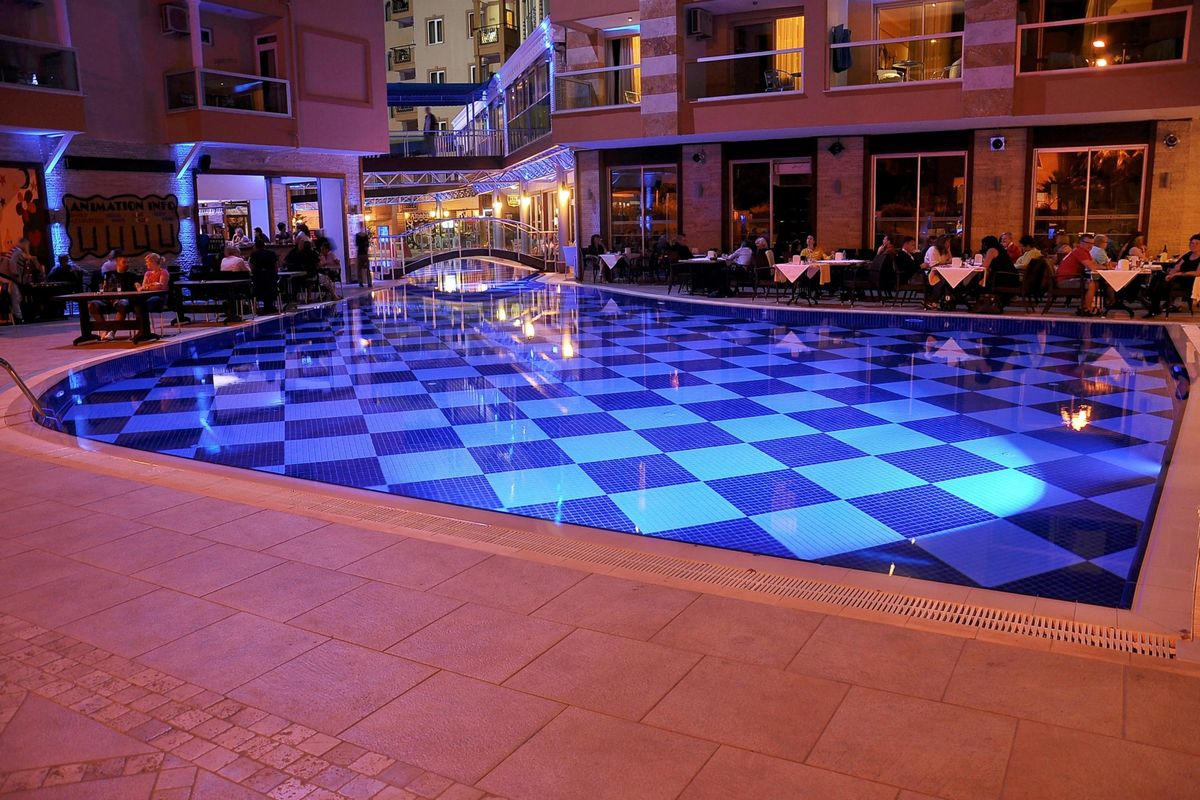 Tac Premier & Spa - basen