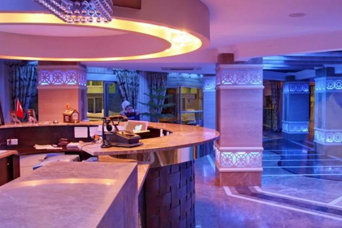 Tac Premier & Spa - recepcja / lobby