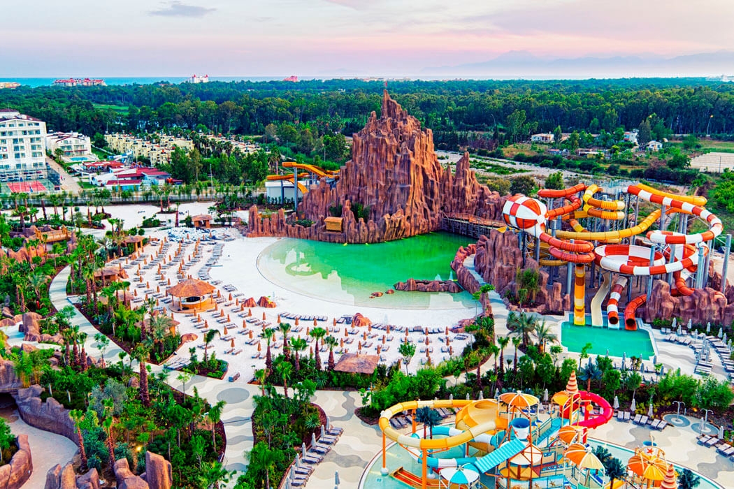 Hotel The Land Of Legends Turcja Riwiera Turecka na Wakacje.pl