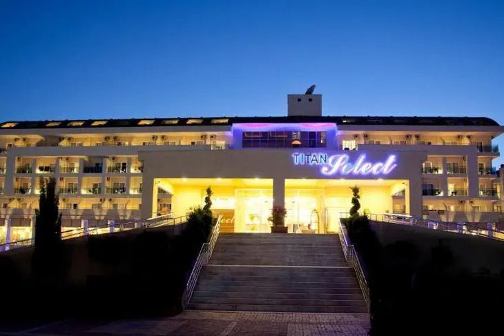 Titan Select - obiekt