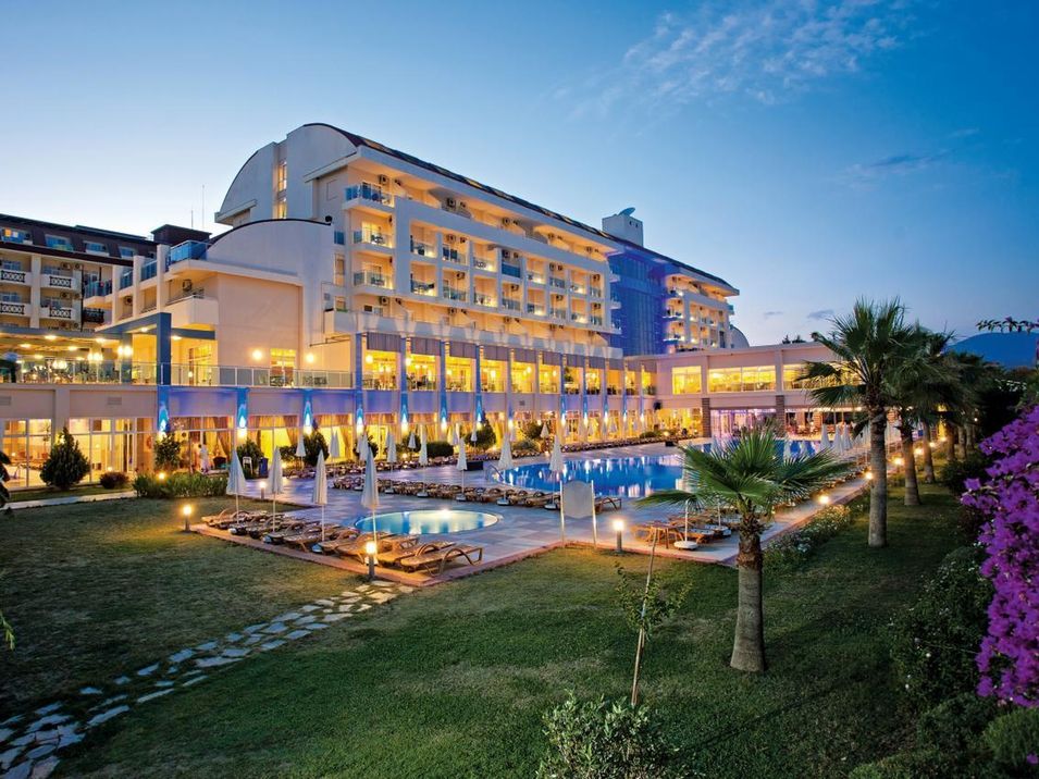 obiekt, teren hotelu