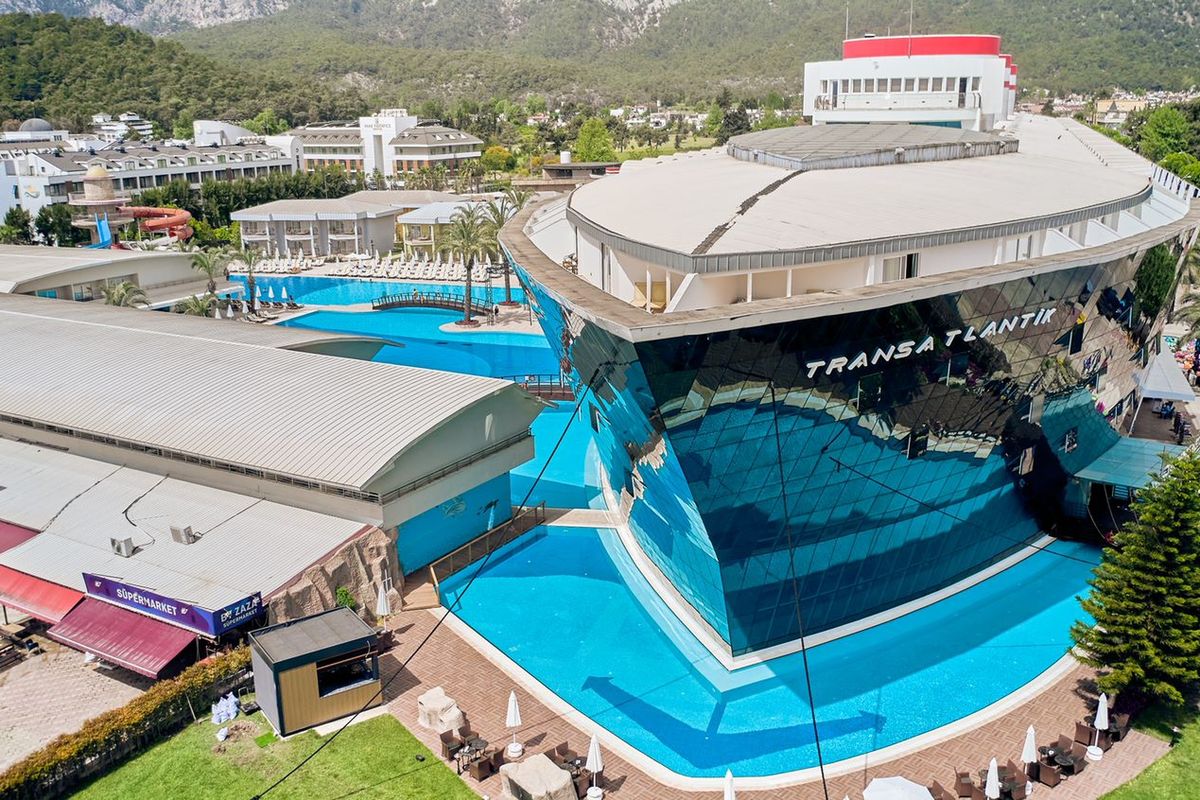 Transatlantik - obiekt