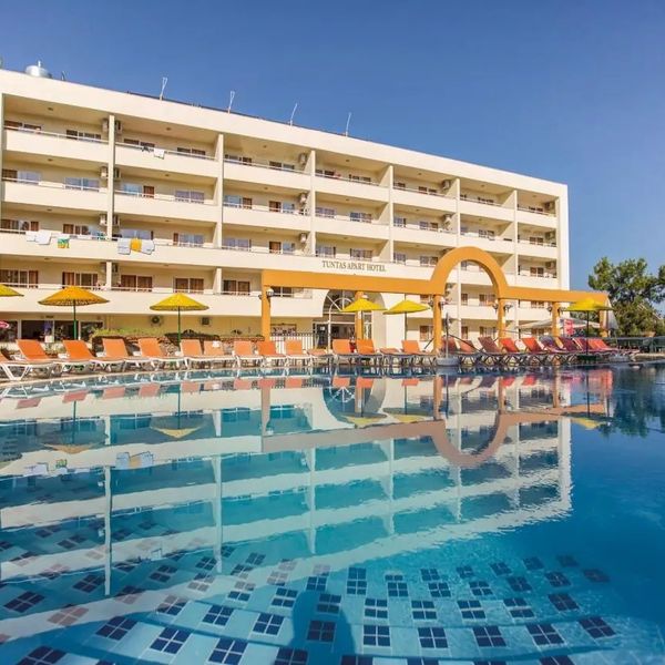 Tuntas Suites Altinkum