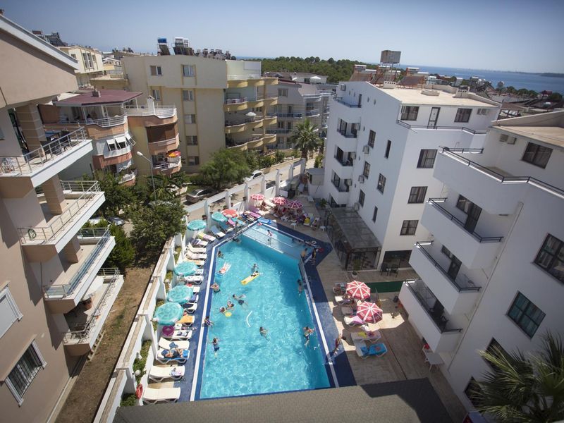 Tuntas Suites Altinkum