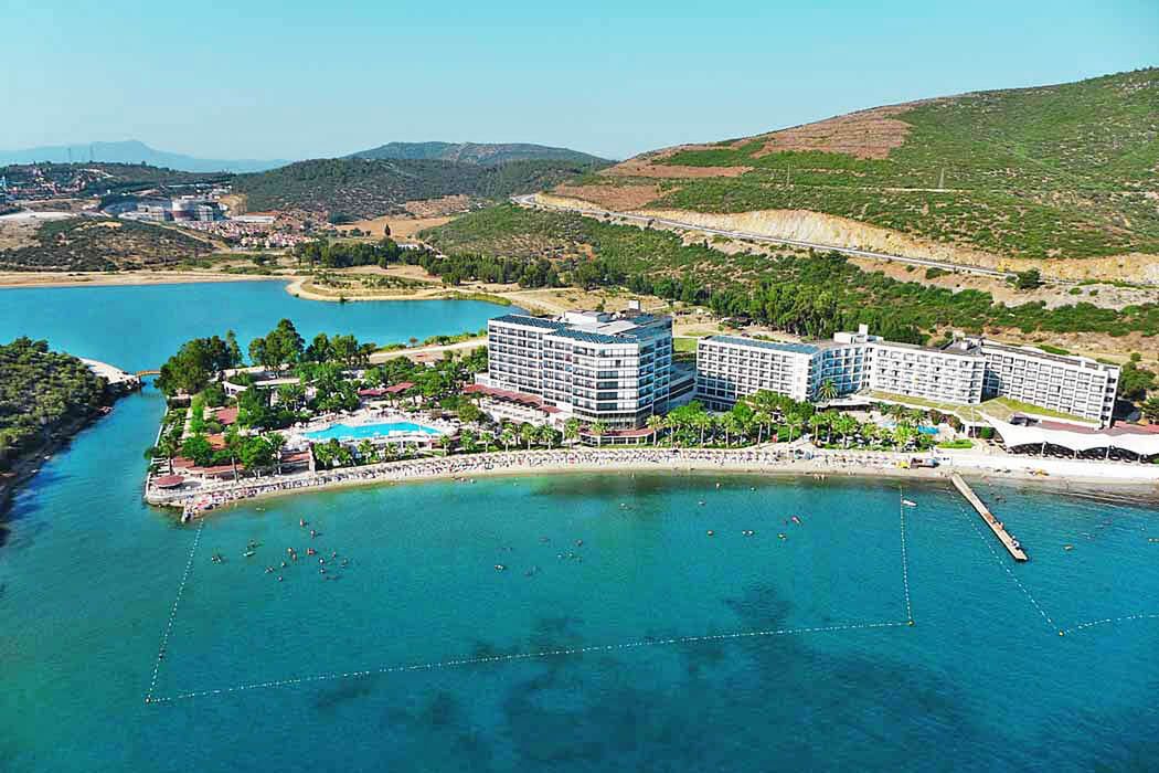 Tusan Beach Resort - teren hotelu