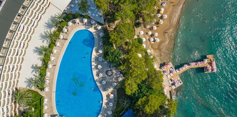 teren hotelu, basen, plaża