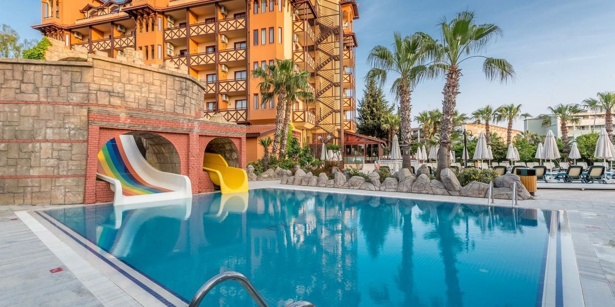 Turcja na 7 dni w listopadzie: 4⋆ hotel od 2 602 zł