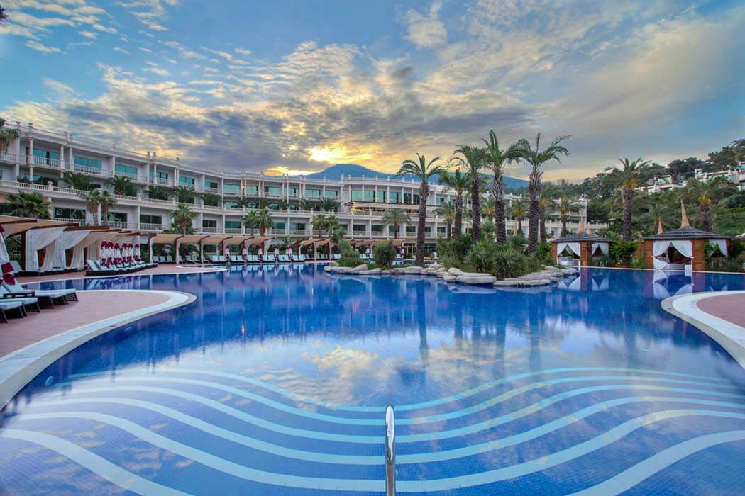 Vogue Supreme Bodrum - basen