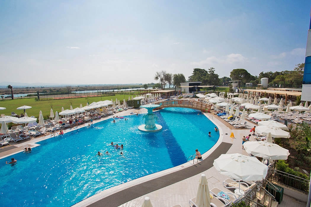 Water Side Resort & Spa