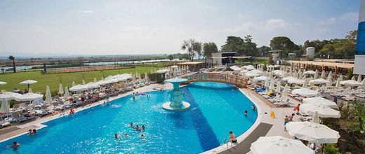 Water Side Resort & Spa