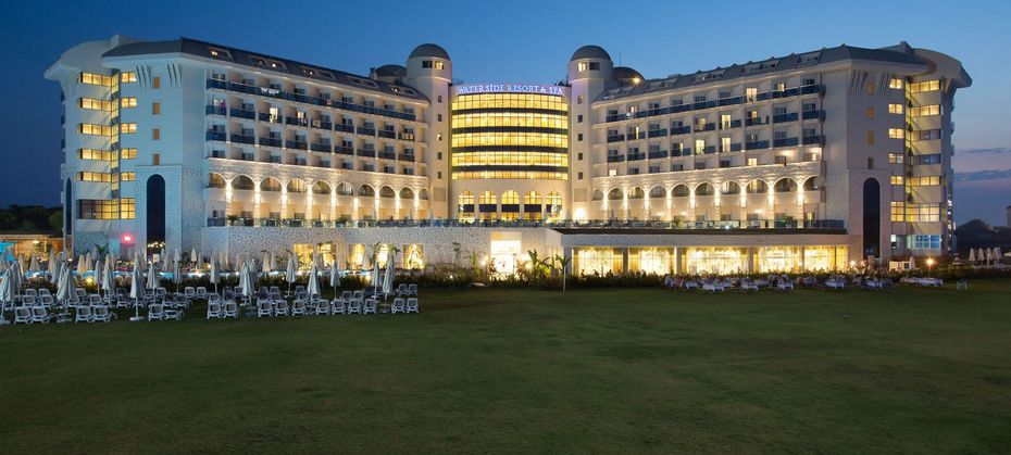 Water Side Resort & Spa