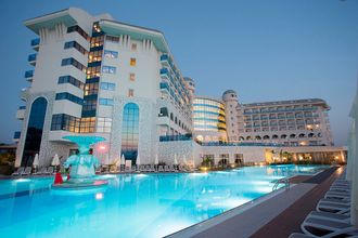 Water Side Resort Spa