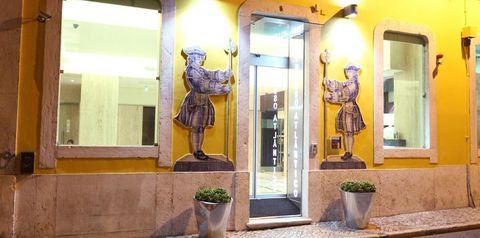 obiekt, budynek główny