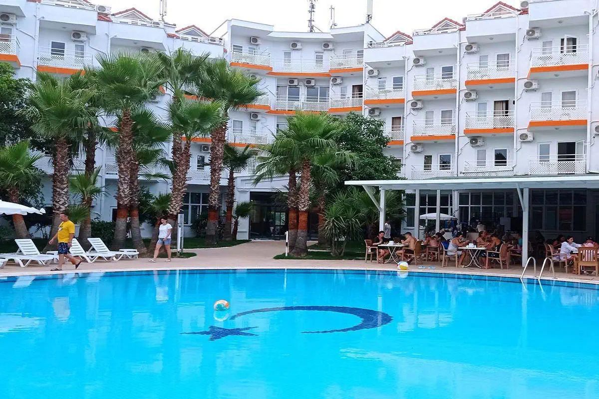 obiekt, teren hotelu, basen