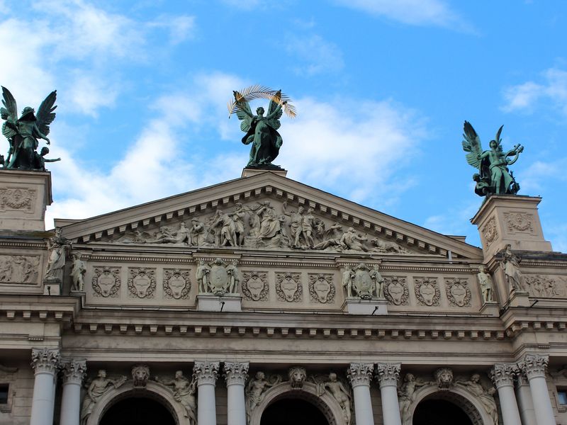 Średniowieczny Lwów i Złota Podkowa Ukrainy