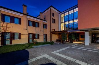 UNA Ecohotel Villa Costanza