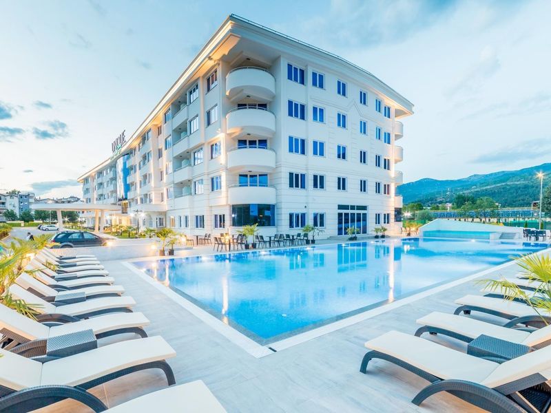 Unique Resort & SPA