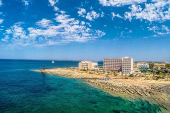 Universal Romantica (Colonia Sant Jordi)