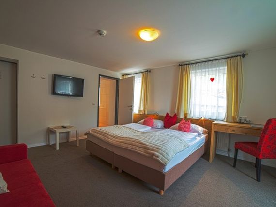 Unterbrunn 4*