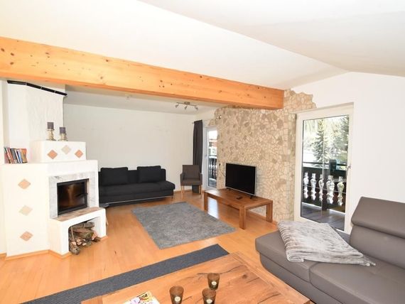 Unterhof 4*