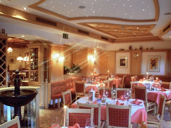Urslauerhof Berg &amp;amp; Spa 4*