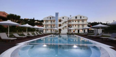 teren hotelu, obiekt, basen