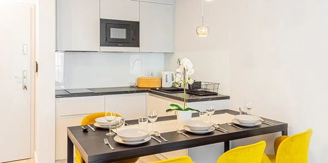 pokój, kuchnia / aneks kuchenny