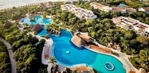 obiekt, teren hotelu, basen