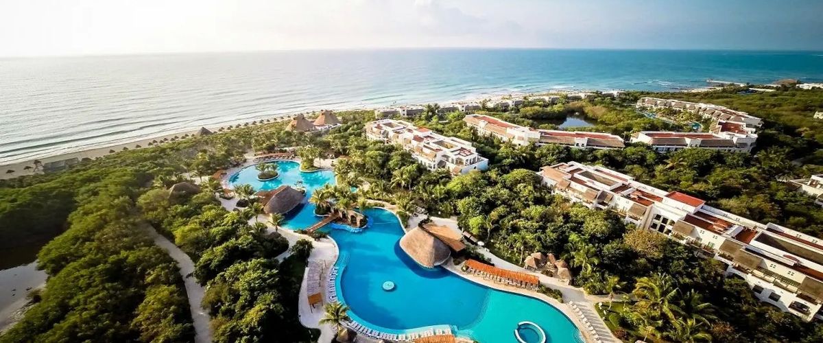 teren hotelu, obiekt