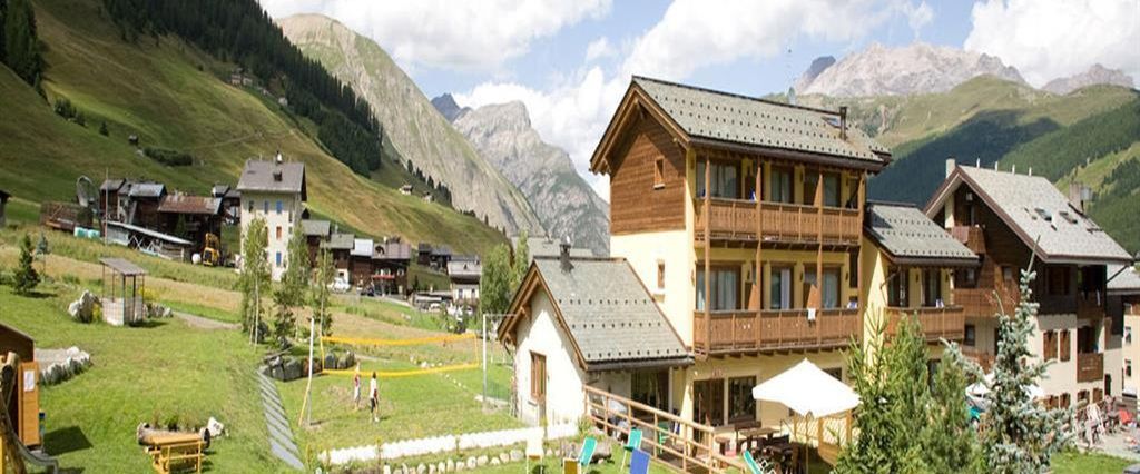 obiekt, teren hotelu