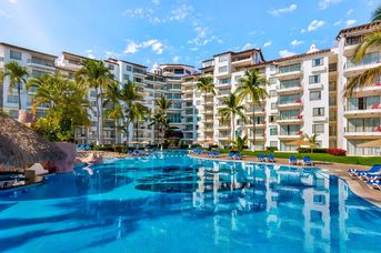 Vamar Marina & Beach Resort 