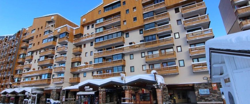 budynek główny, teren hotelu