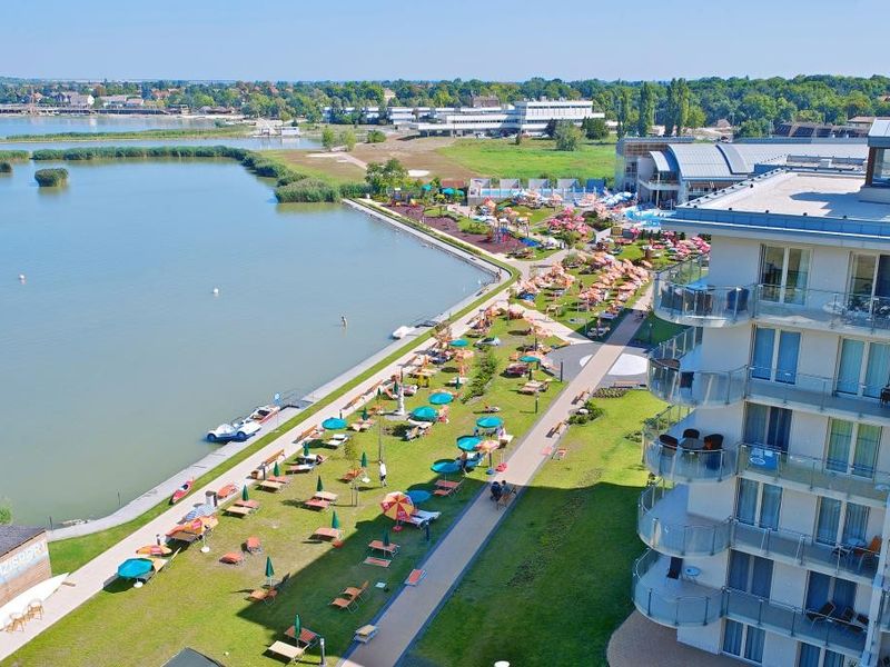 Velence Resort & Spa