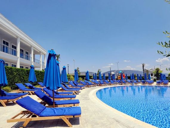 Velipoja Grand Europa Resort by Melia 5*