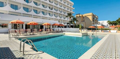 budynek główny, basen