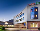 Victor Pruszków by DeSilva