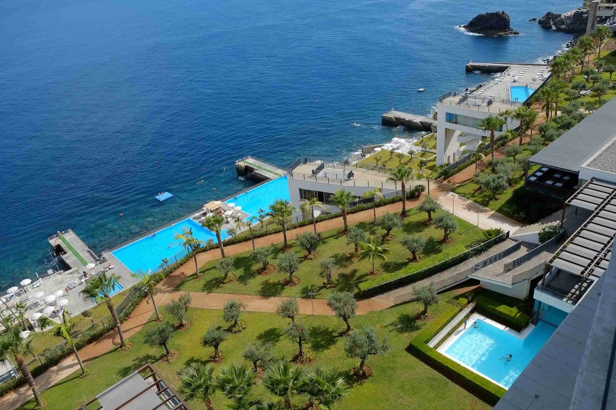 basen, teren hotelu